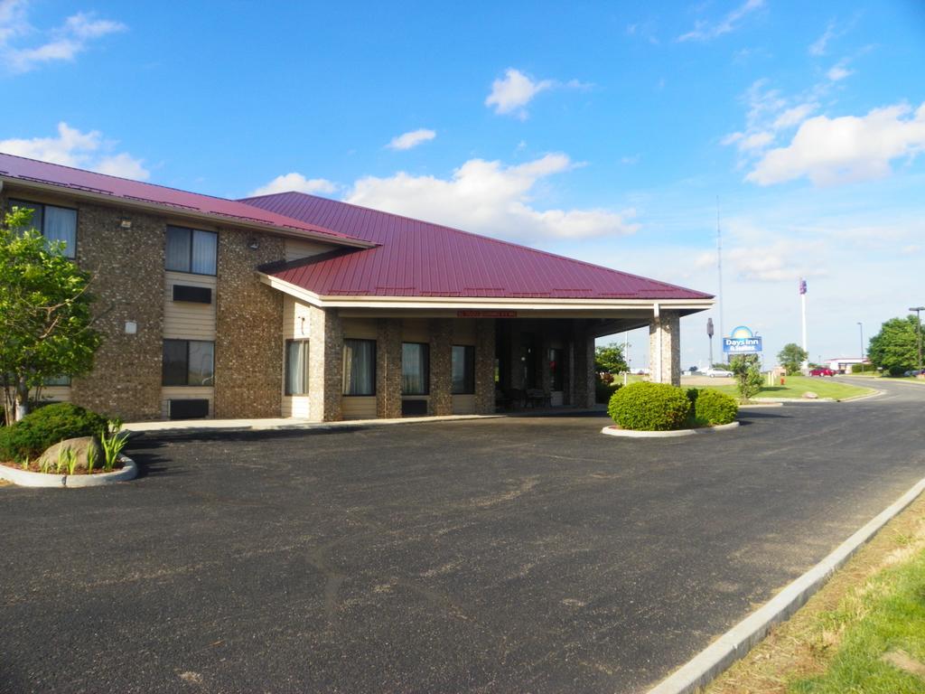 Royalton Inn & Suites 어퍼샌더스키 외부 사진